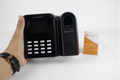 Máy chấm công Ronald Jack 6869
