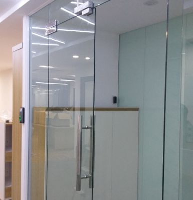 Máy chấm công kiểm soát cửa Ronald Jack F18 